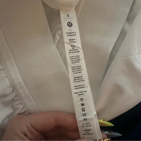 NWOT LuluLemon White Tennis Skirt Size 6 - Picture 5 of 7